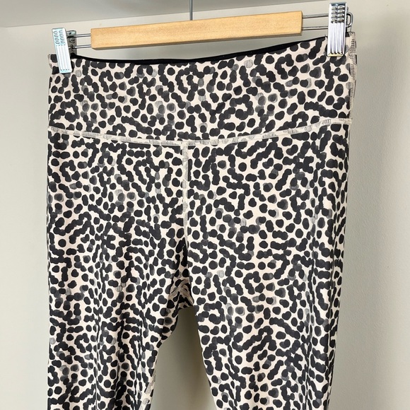 Lululemon Pedal to the Medal Tight - Picture 5 of 14